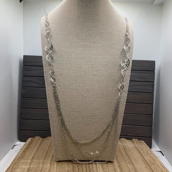 Lia Sophia Long Silver Tone Filigree Design Necklace - Picture 3 of 7